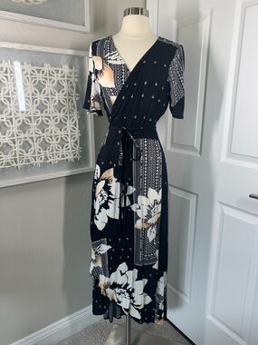 Oneill black floral maxi wrap dress size medium